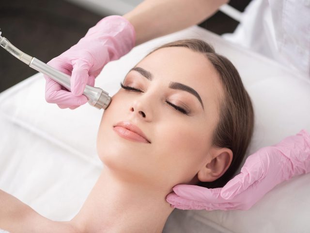 Microneedling mesotherapy